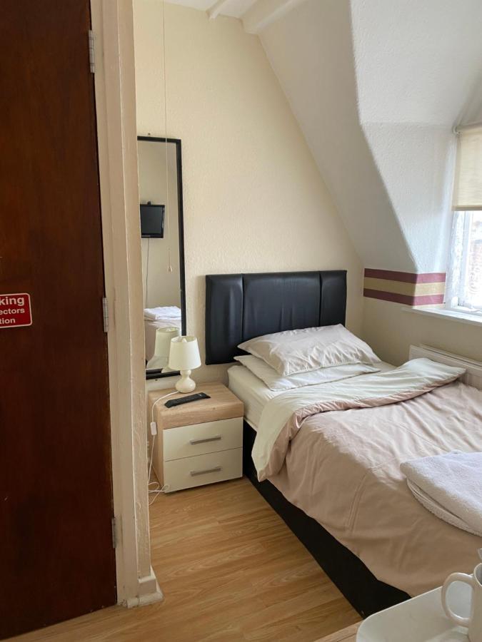 Park View Hotel And Guest House St Helens  外观 照片